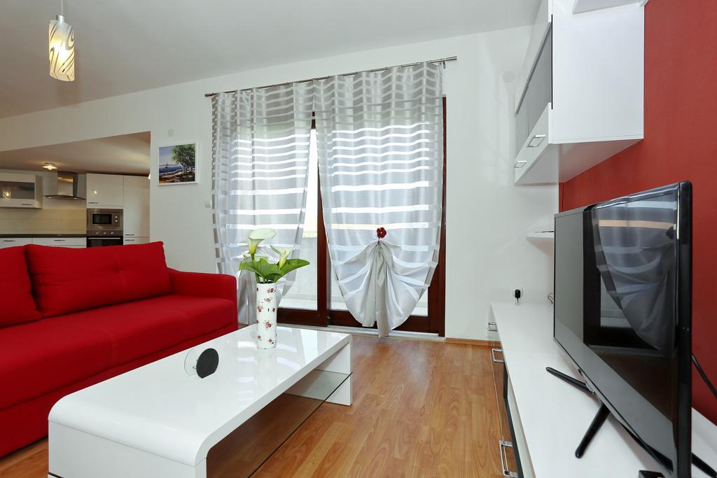 Apartments Maslina Божава Екстер'єр фото