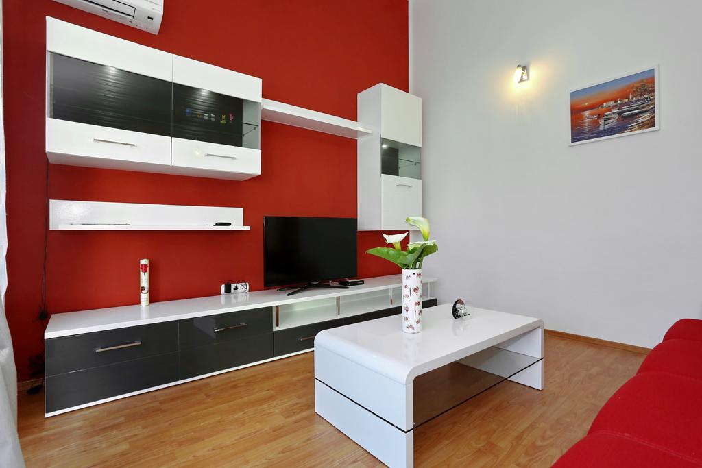 Apartments Maslina Божава Екстер'єр фото