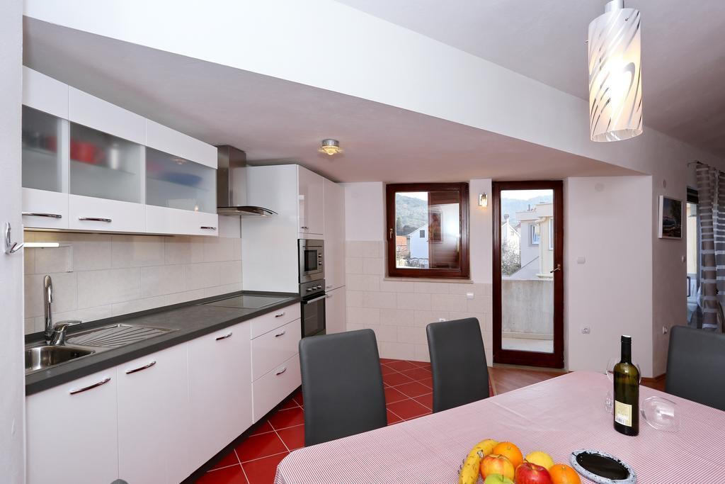 Apartments Maslina Божава Екстер'єр фото
