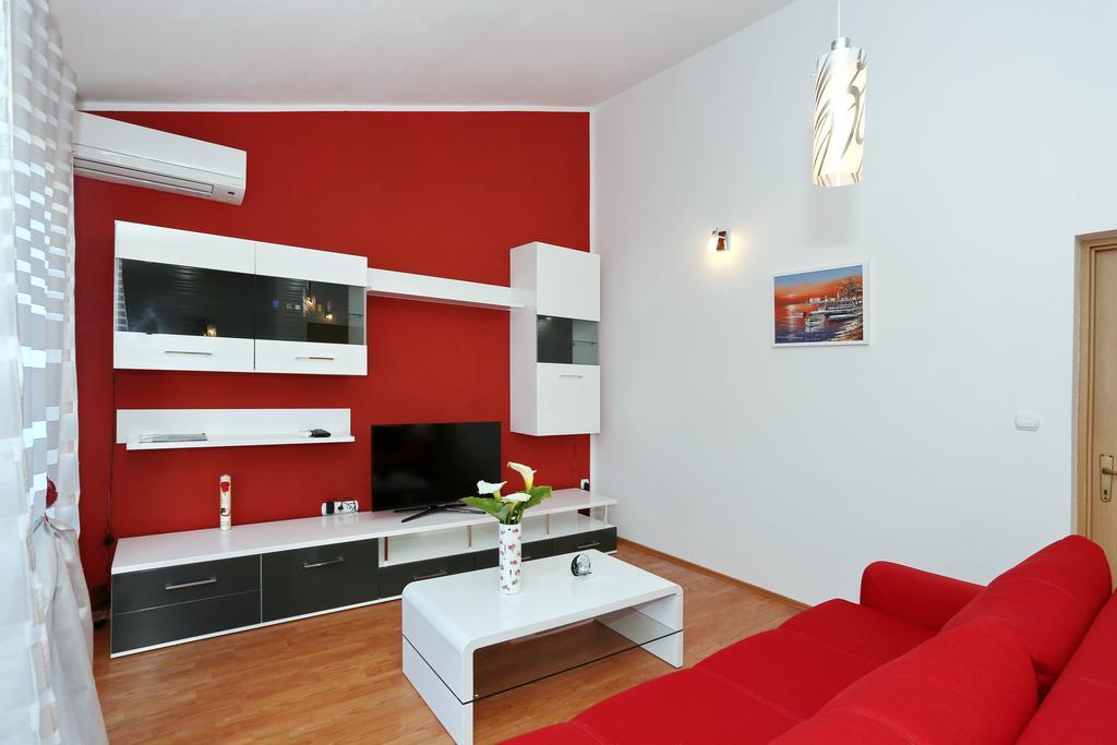 Apartments Maslina Божава Екстер'єр фото