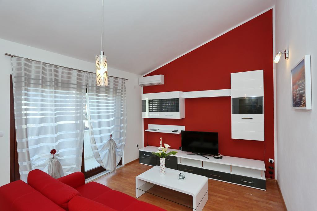 Apartments Maslina Божава Екстер'єр фото